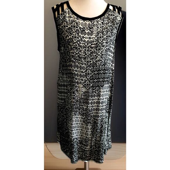 Speechless Woman Artsy Boho Dress M Shift Sheath Sexy Retro Black Coastal Flirty - Picture 1 of 13